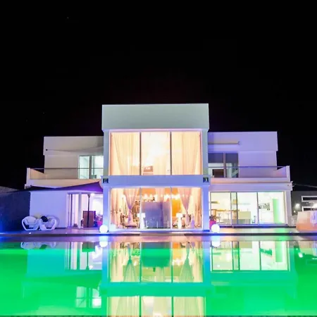 Rent Private 061 Βίλα Αγία Νάπα