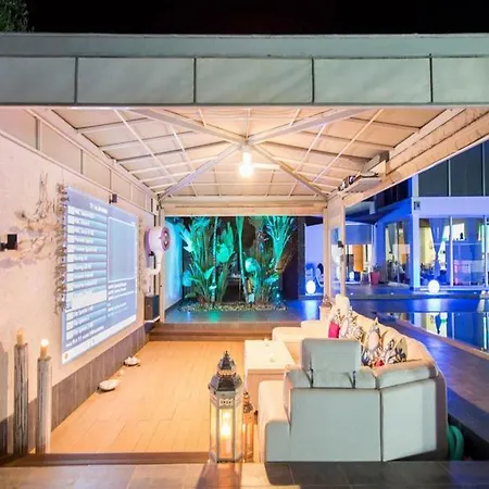 Rent Private 061 Villa